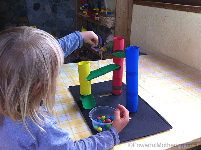 DIY-Marble-Run-from-Toilet-Rolls-play