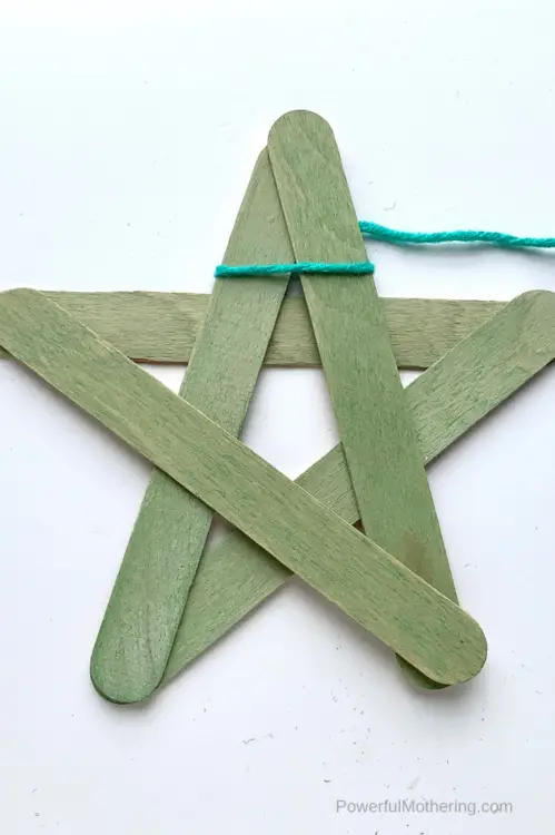 Yarn-Wrapped-Star-Ornaments-3