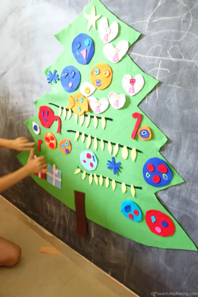 make felt christmas tree for toddlers