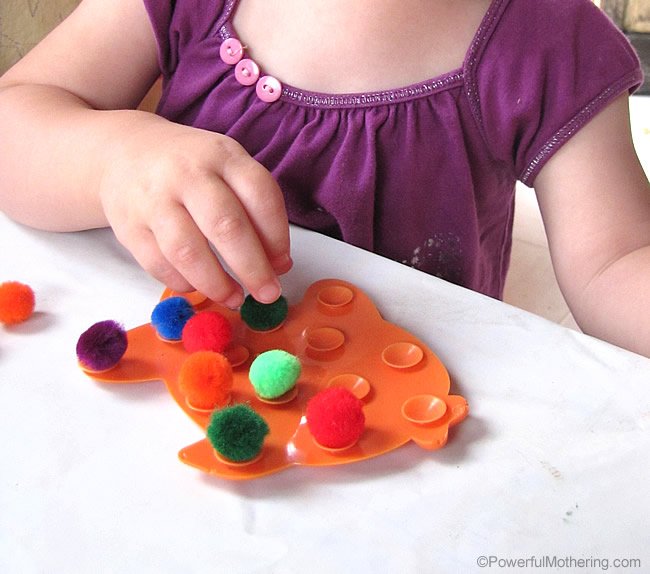 easy fine motor skill activity for toddler