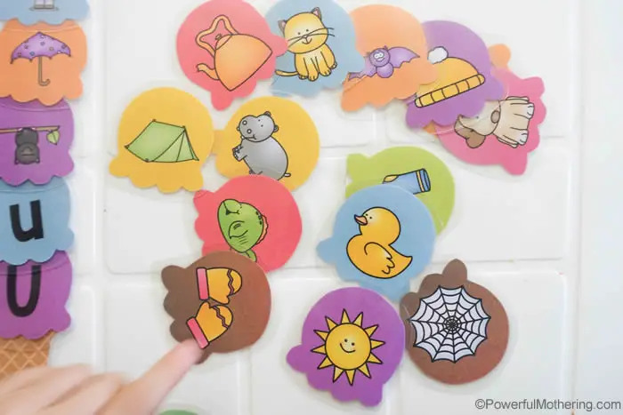 vowel sounds game for preschool